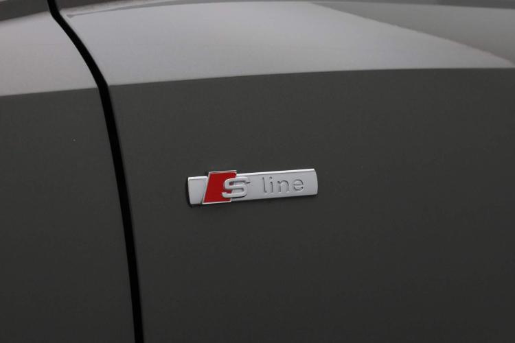 Audi Q3 35 TFSI 150PK S-Tronic S edition | 36575907-10